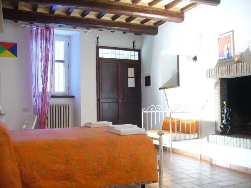Bed and Breakfast Vico Del Poeta Asís Exterior foto
